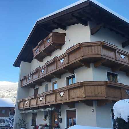 Gaestehaus Neuhauser Zell am Ziller Bagian luar foto