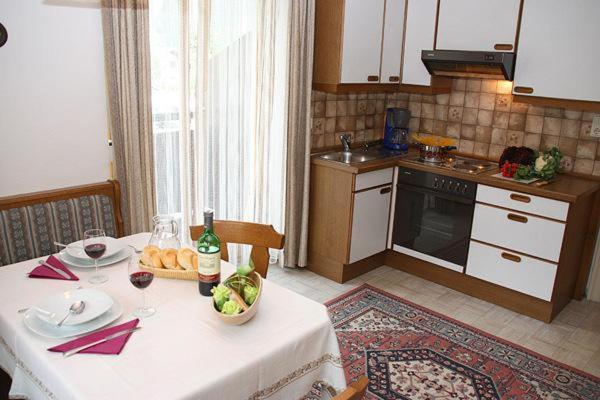 Gaestehaus Neuhauser Zell am Ziller Bagian luar foto