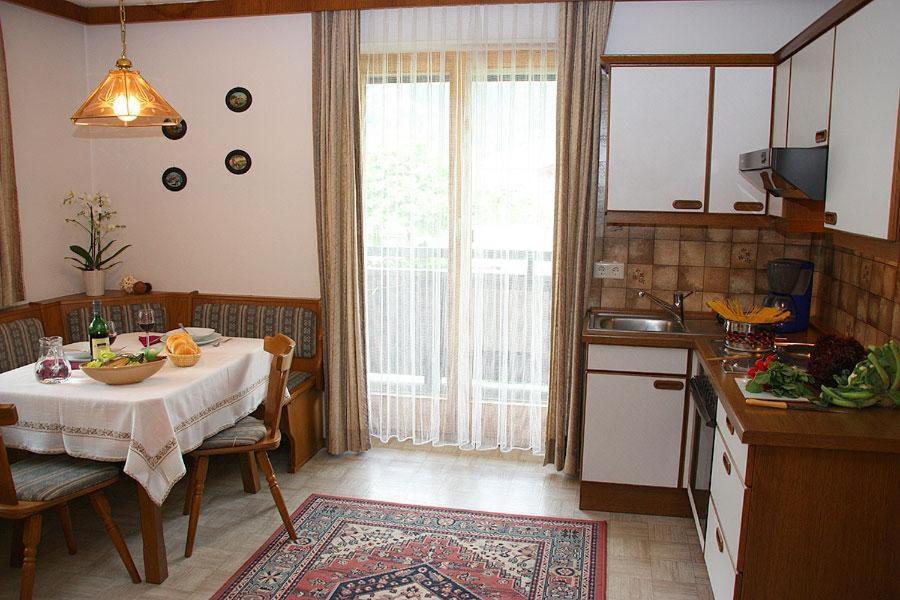 Gaestehaus Neuhauser Zell am Ziller Bagian luar foto