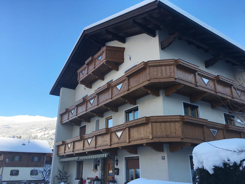 Gaestehaus Neuhauser Zell am Ziller Bagian luar foto